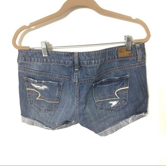 AMERICAN EAGLES short womens cuffed distressed denim shorts size 8 - Picture 4 of 5